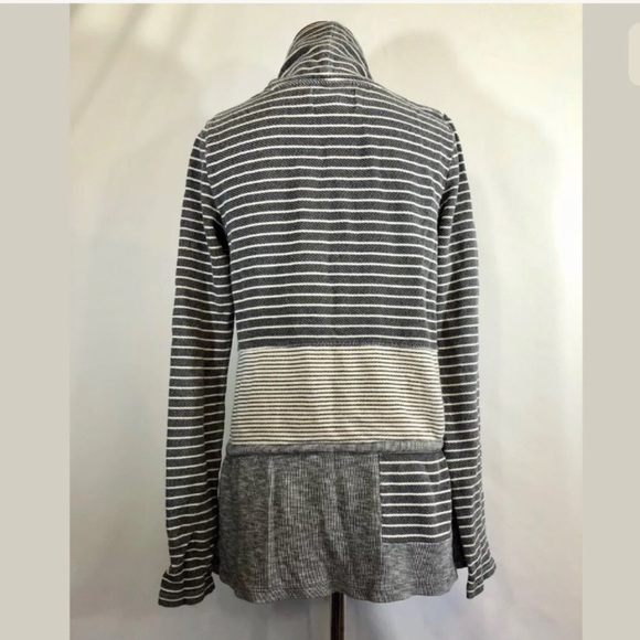 Anthropologie striped pullover. Soft & Comfy - Picture 3 of 6